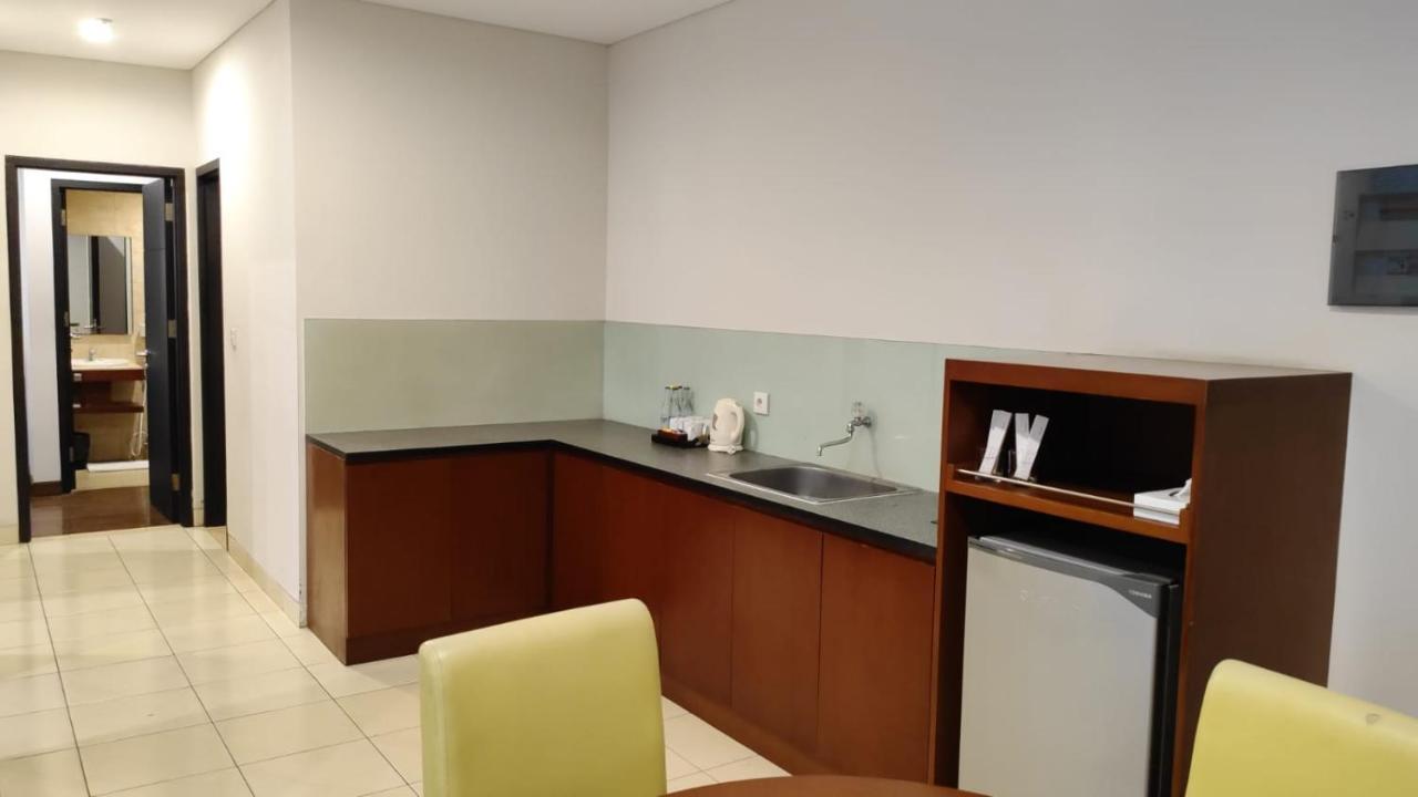 Grand Kuta Hotel And Residence Legian Εξωτερικό φωτογραφία