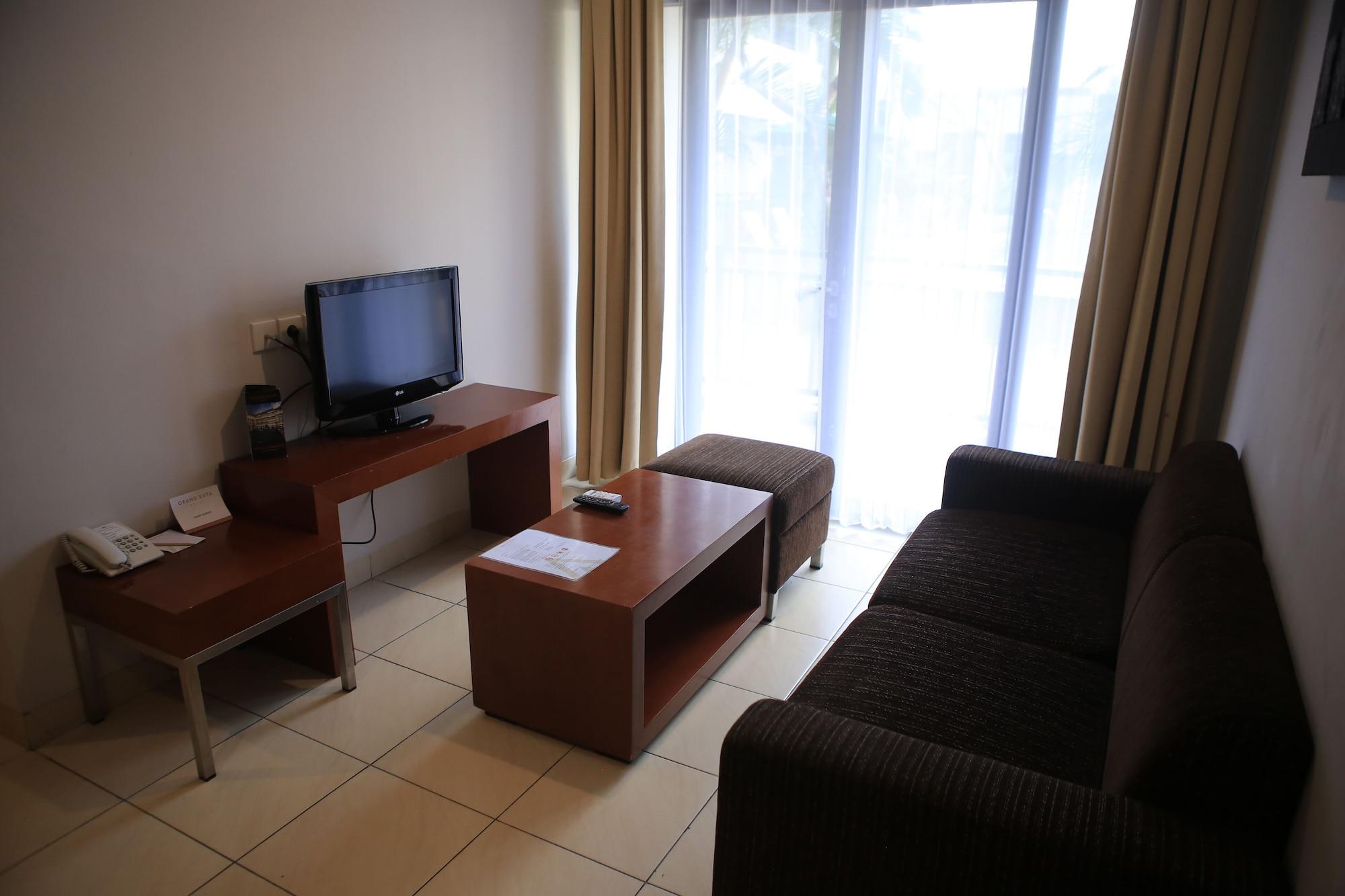 Grand Kuta Hotel And Residence Legian Εξωτερικό φωτογραφία