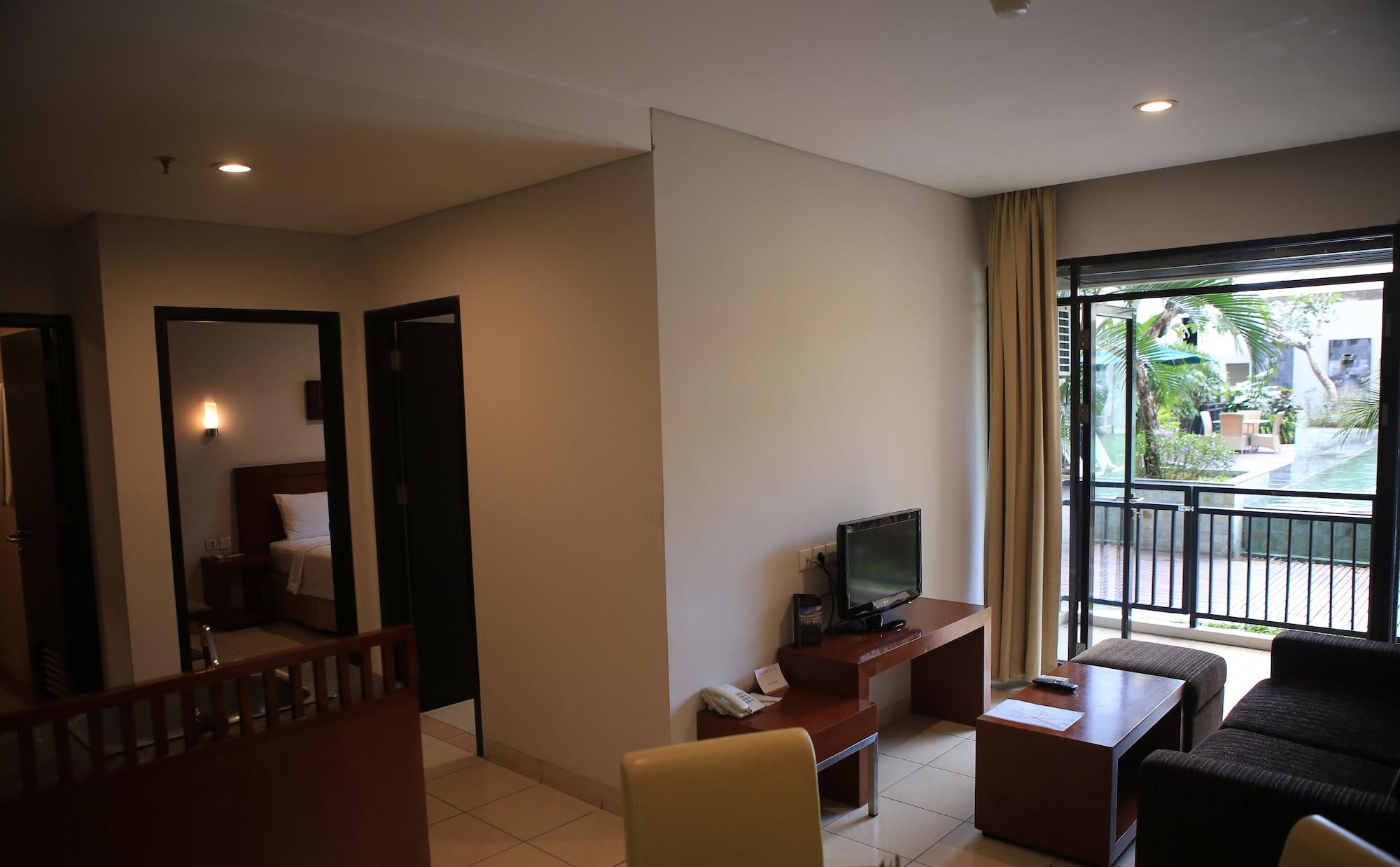 Grand Kuta Hotel And Residence Legian Εξωτερικό φωτογραφία