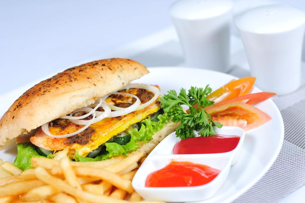 Grand Kuta Hotel And Residence Legian Εξωτερικό φωτογραφία