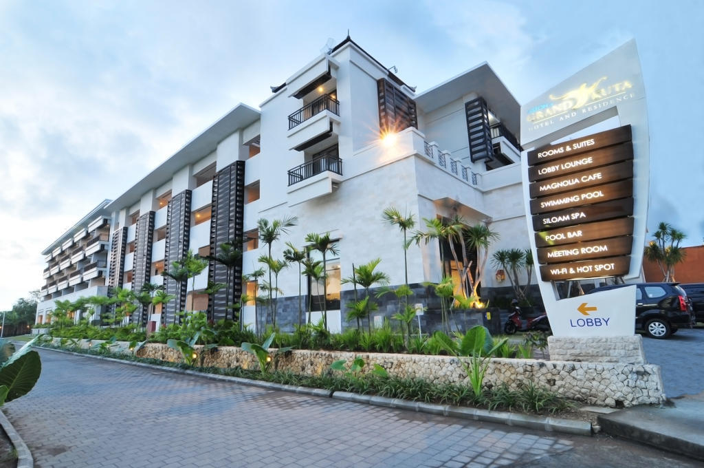 Grand Kuta Hotel And Residence Legian Εξωτερικό φωτογραφία
